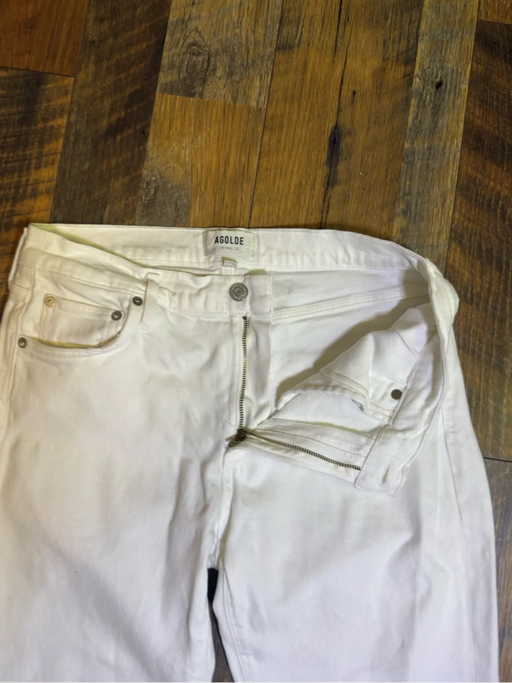 AGOLDE Toni White Jeans distressed ankles Size 29